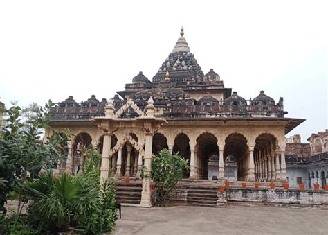  De Tianhua Tempel: Een verborgen pareltje van spirituele schoonheid en architectonische pracht!