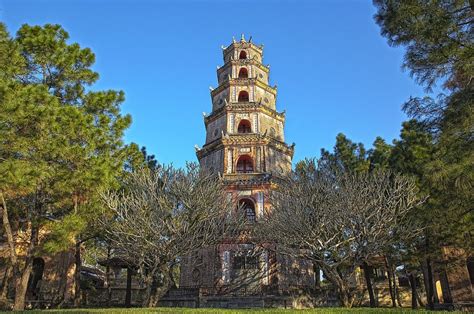 Quin Lanh Pagoda: Een Verwonderlijk Oord van Spirituele Schoonheid en Architectuur!